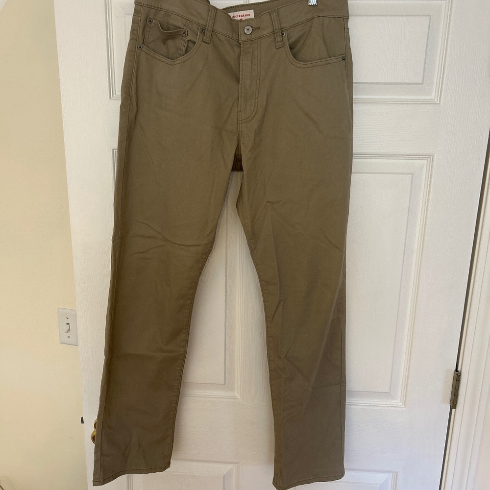 Lucky Brand Men’s khakis